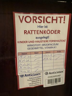 »Beware of rat bait«